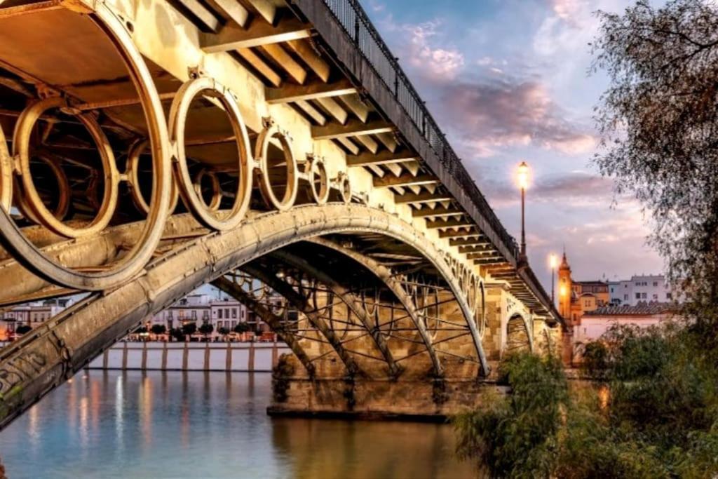 Tipico Y Pintoresco Patio De Vecinos, Con Encanto Sevilla Kültér fotó