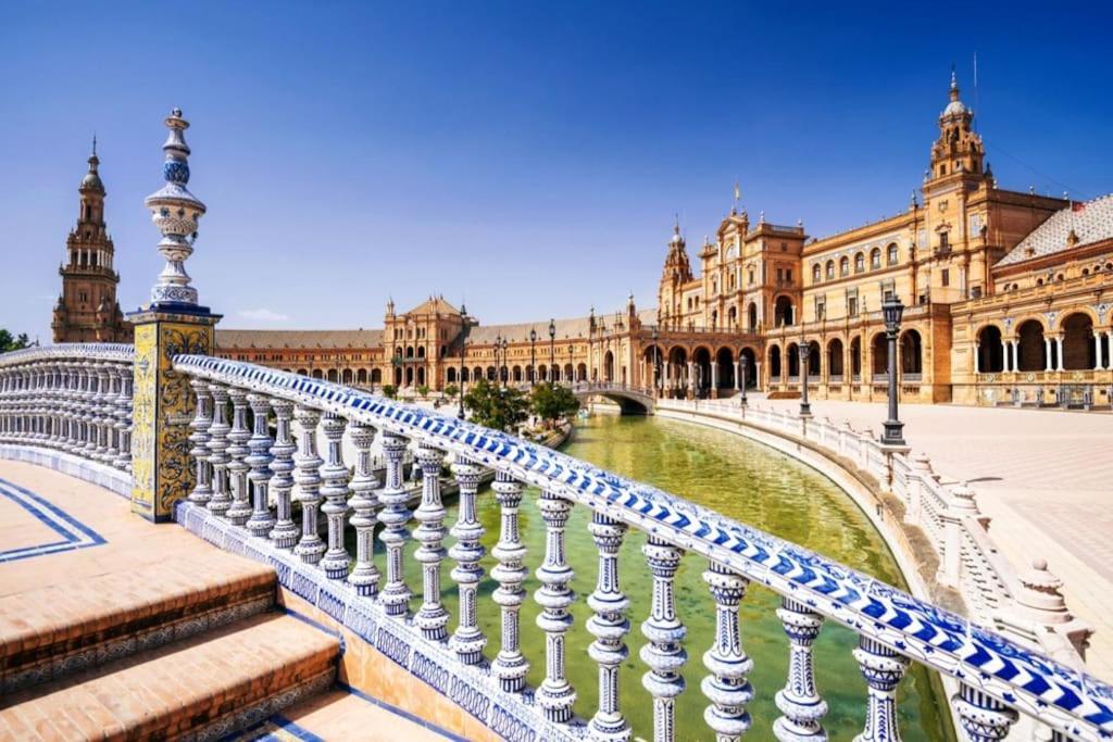 Tipico Y Pintoresco Patio De Vecinos, Con Encanto Sevilla Kültér fotó