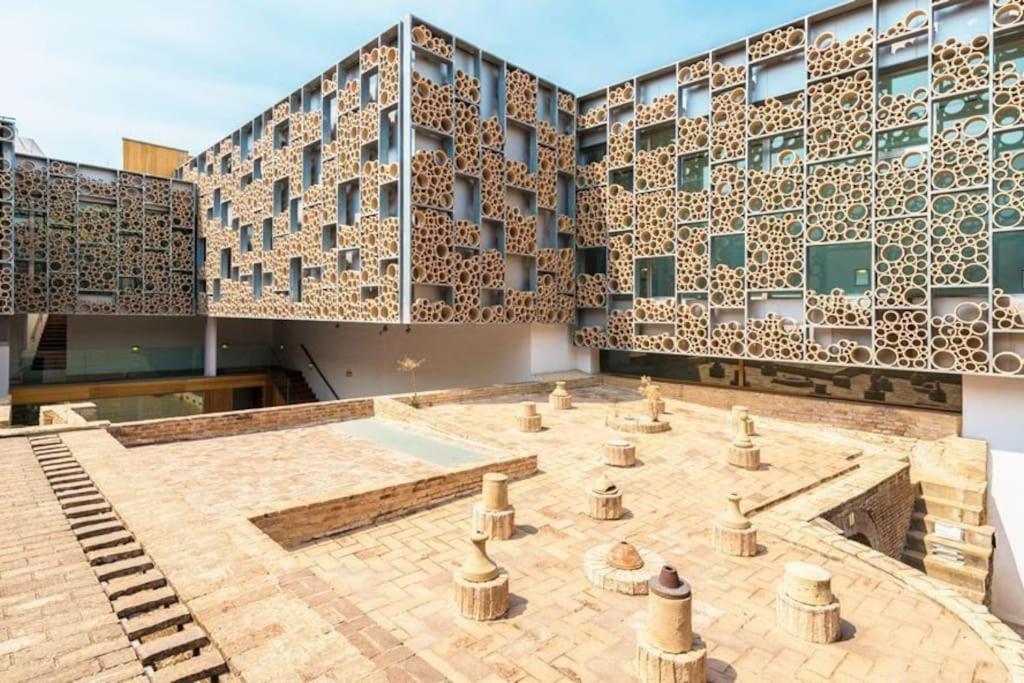 Tipico Y Pintoresco Patio De Vecinos, Con Encanto Sevilla Kültér fotó